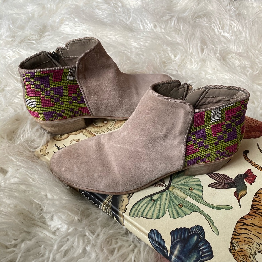 Sam Edelman Putnam‎ embroidered tan suede booties